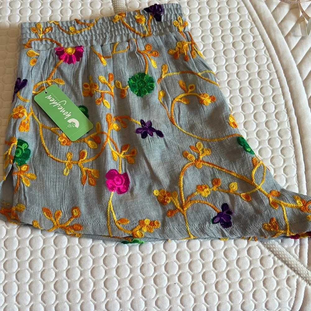 Honeydew Embroidered Siesta Sweetheart Shorts - Picture 12 of 13